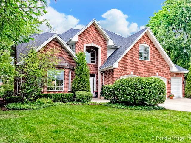 613 Lakeside Dr, Hinsdale, IL 60521