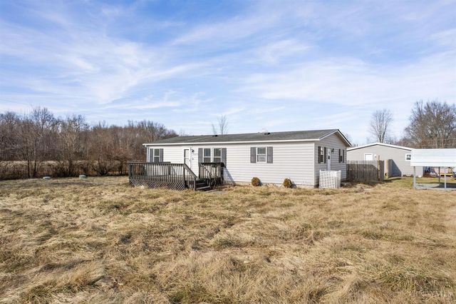 15673 Lucky Ln, Williamsburg, OH 45176