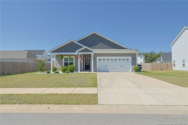137 Wright Woods Ln, Raeford, NC 28376