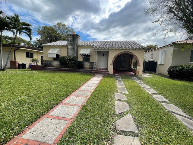 720 Madeira Ave, Coral Gables, FL 33134
