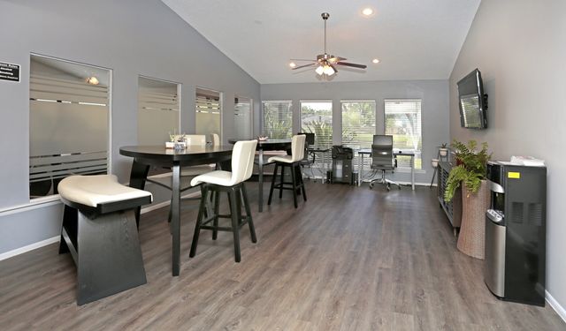 958 Village Trl #8-809, Pt Orange, FL 32127