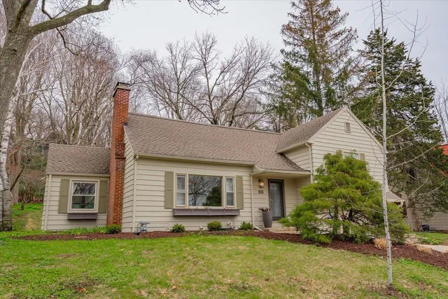 3316 Tally Ho Lane, Madison, WI 53705