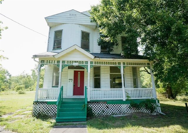 1720 Jacobs Rd, Youngstown, OH 44505
