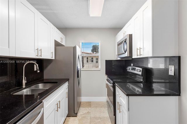 3242 Coral Ridge Dr #3242, Coral Springs, FL 33065