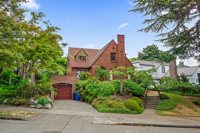 4208 51st Ave NE, Seattle, WA 98105