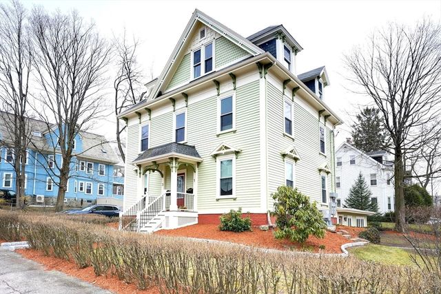 11 Center St #3, Watertown, MA 02472