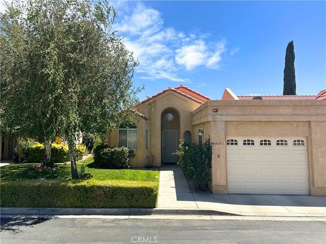 19051 Primrose Ln, Apple Valley, CA 92308