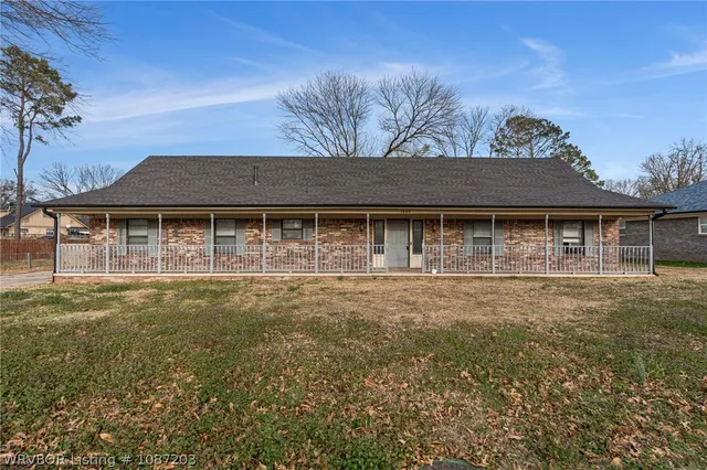 1800 N  45th Ter, Fort Smith, AR 72904