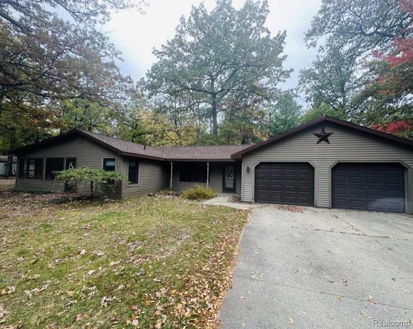 308 Sullivan Ave, Prudenville, MI 48651