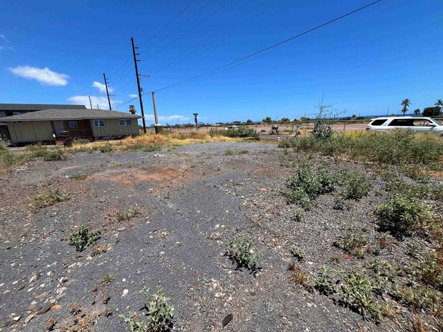 930 Kuhua St, Lahaina, HI 96761