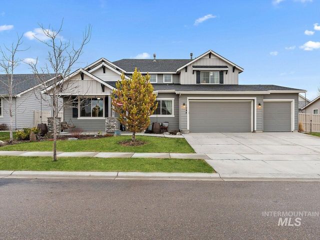 1044 Silver Springs St, Middleton, ID 83644