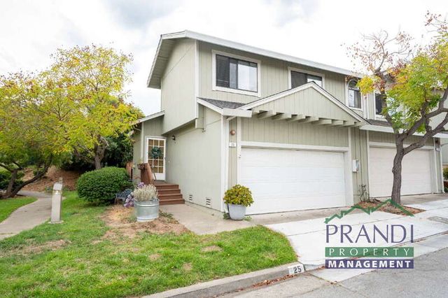25 Cedarwood Ln, Novato, CA 94947