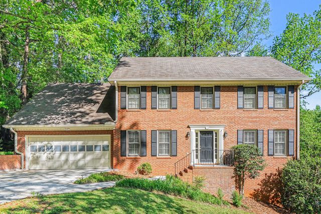 1527 Ridgewood Dr, Lilburn, GA 30047
