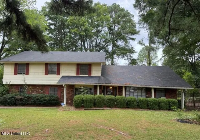 114 California Pl, Jackson, MS 39213