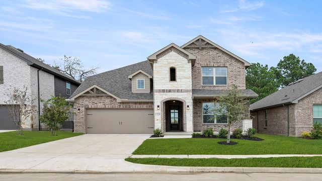 1520 Edgeway Dr, Aubrey, TX 76227