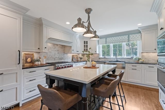 40 Sunnybrook Rd, Basking Ridge, NJ 07920
