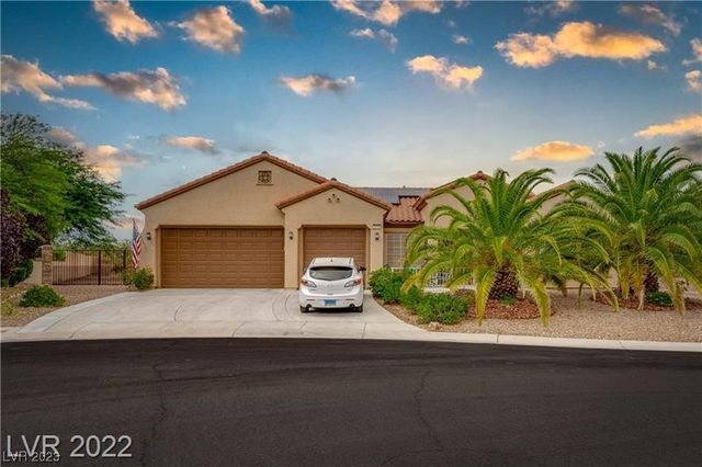 2219 Clearwater Lake Dr, Henderson, NV 89044
