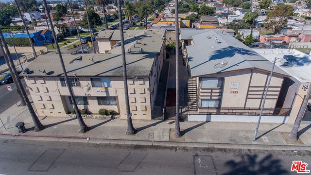 8425 S  Western Ave, Los Angeles, CA 90047