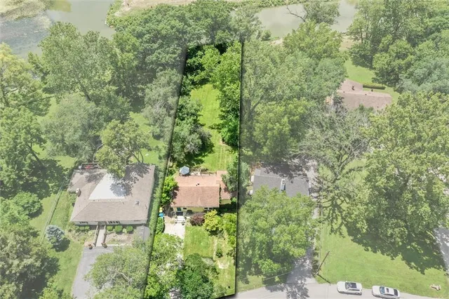 5470 NW Venetian Dr, Houston Lake, MO 64151