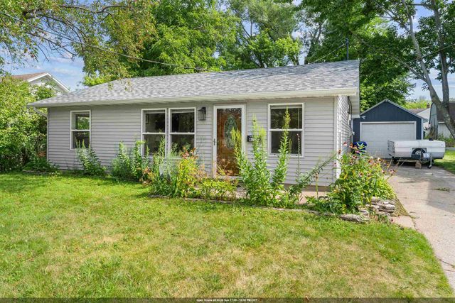 616 Meade St, Kaukauna, WI 54130