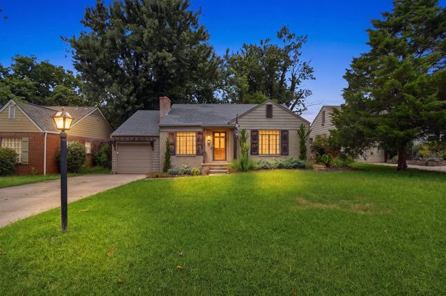 2413 E  19th St, Tulsa, OK 74104