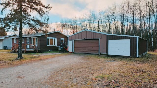419 1st St SW, Cook, MN 55723