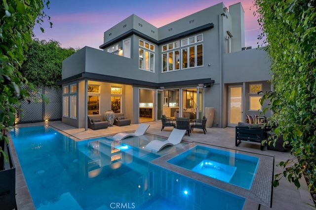 8719 Rosewood Ave, West Hollywood, CA 90048