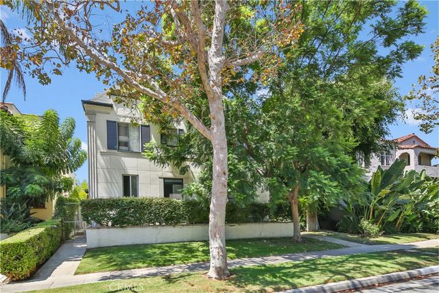 445 S  Rexford Dr, Beverly Hills, CA 90212