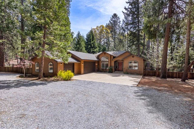 5565 Happy Pines Dr, Foresthill, CA 95631