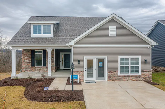 Torino Plan in Courtyards at Legends, Aliquippa, PA 15001
