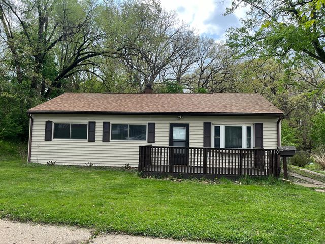 310 Lincoln Rd, Marquette Heights, IL 61554