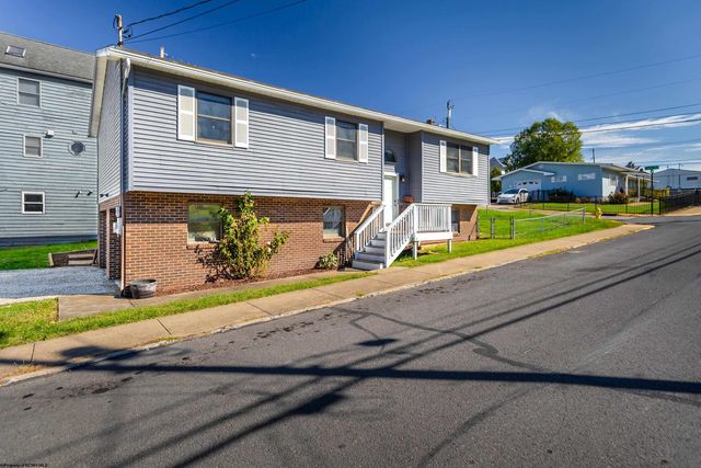670 Elysian Ave, Morgantown, WV 26501