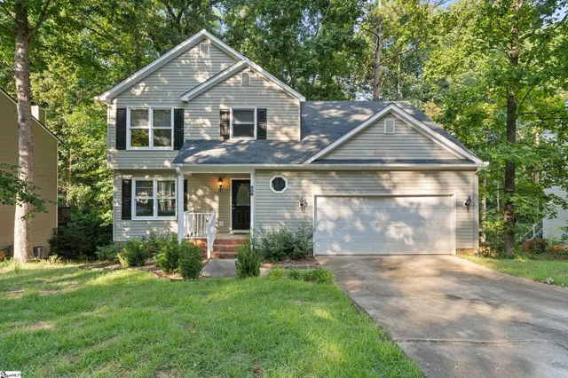 308 Wild Horse Creek Dr, Simpsonville, SC 29680