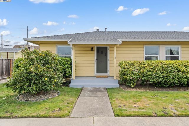 218 Cypress St, Alameda, CA 94501