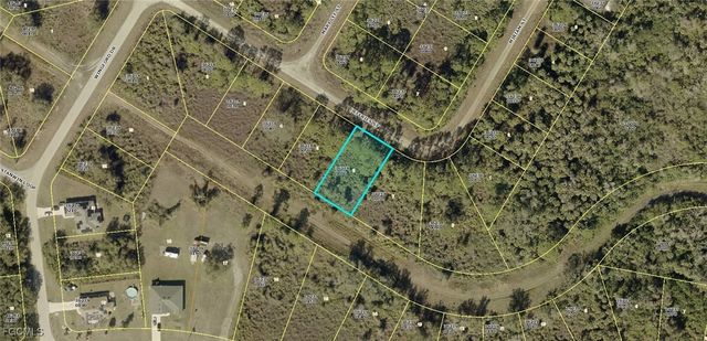 639 Jeffries St, Lehigh Acres, FL 33972