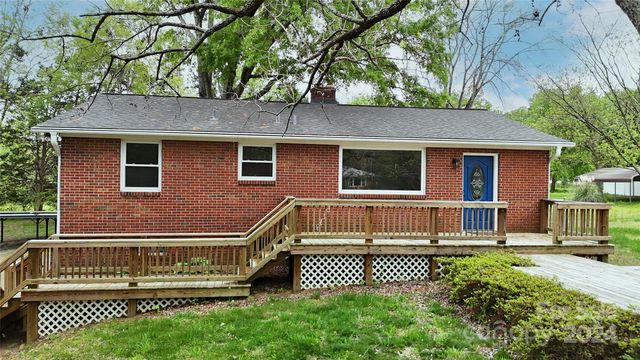 647 Fisher St, Concord, NC 28027
