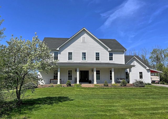 3335 South Heide LANE, New Berlin, WI 53146