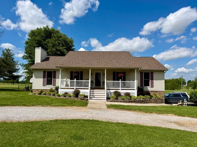 5865 Van Meter Rd, Winchester, KY 40391
