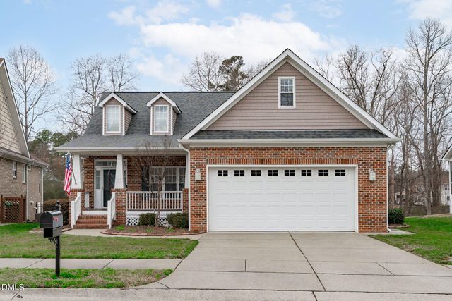 1132 Crystalwater Dr, Fuquay Varina, NC 27526