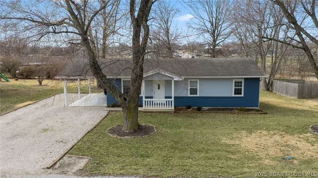 205 Greenwich Ave, Eldon, MO 65026