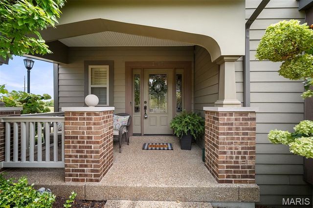 2700 Grover Crossing Dr, Grover, MO 63040