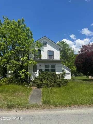 310 7th St, Milford, PA 18337