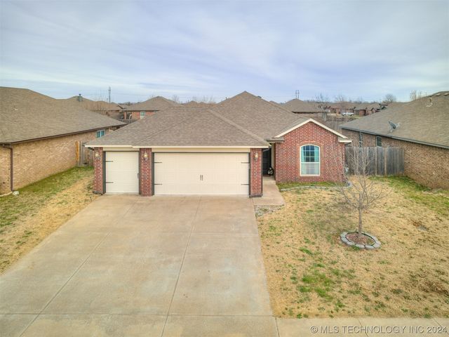 13315 N  132nd East Ave, Collinsville, OK 74021