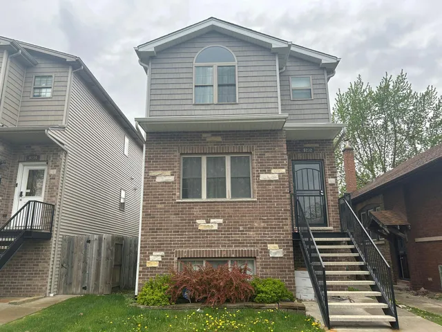 9232 S  Loomis St, Chicago, IL 60620
