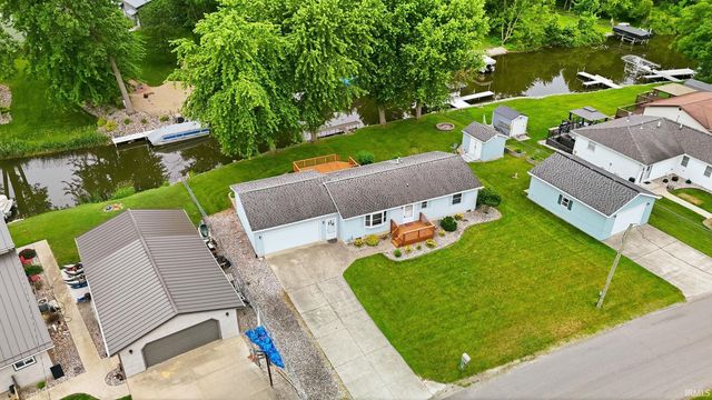 7780 S  140 E, Wolcottville, IN 46795