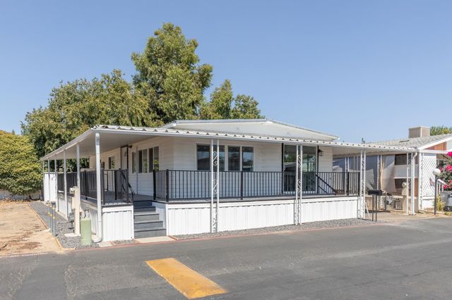 1272 Villa Ave #49, Clovis, CA 93612