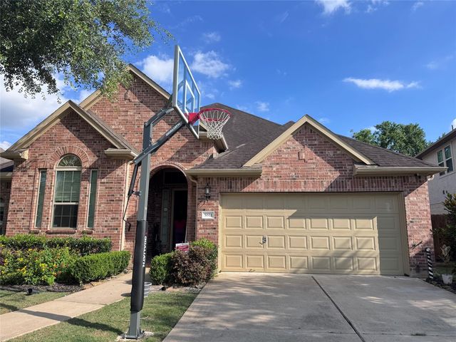 5811 Caper Shores Ln, Sugar Land, TX 77479