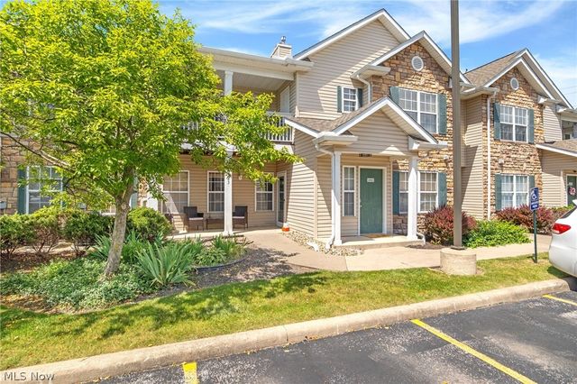 14943 Lenox Dr #523, Strongsville, OH 44136