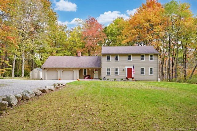 15 Scoville Rd, Canton, CT 06019
