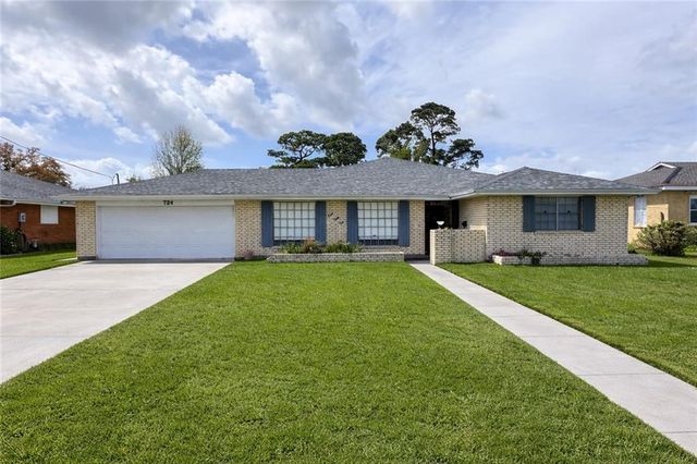 724 Avenue E, Marrero, LA 70072
